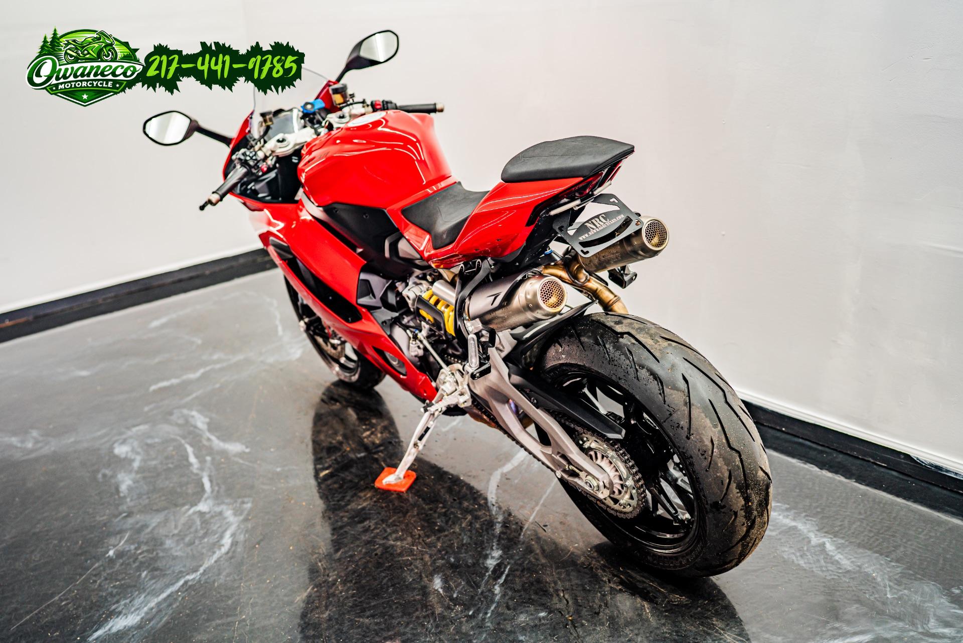 2025 DUCATI PANIGALE V2