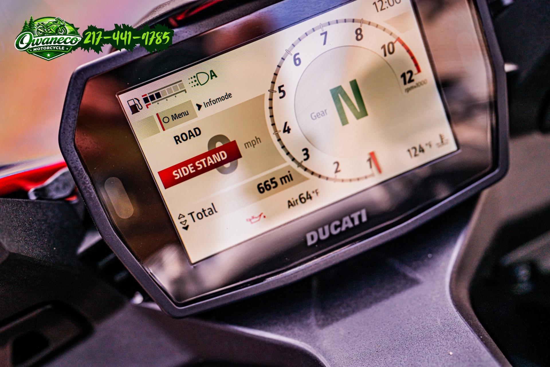 2025 DUCATI PANIGALE V2