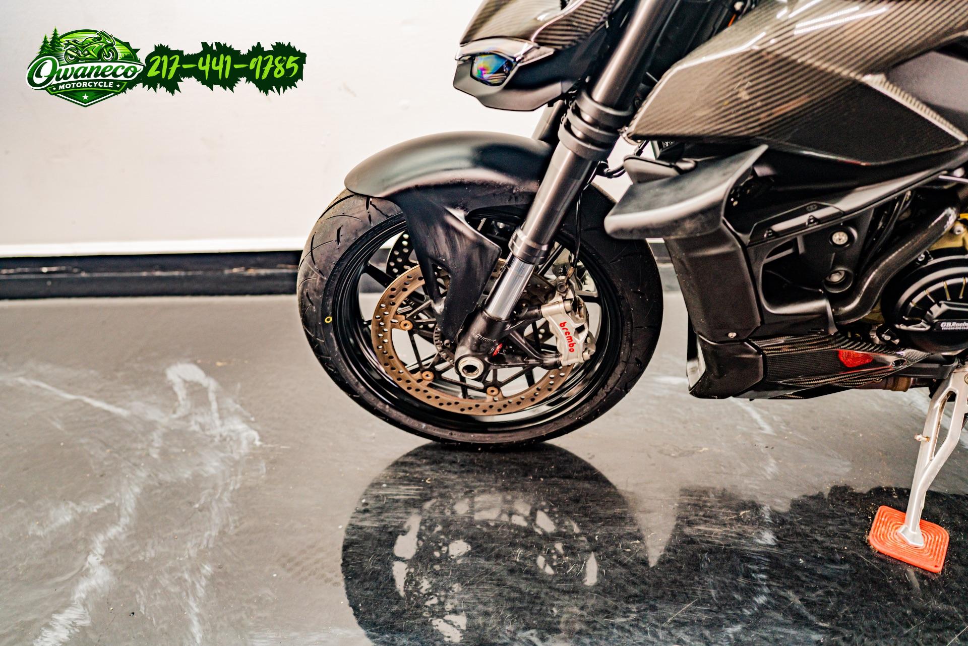 2021 DUCATI STREETFIGHTER V4